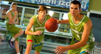 SPAR Slovenija ponosni sponzor slovenske košarkarske reprezentance
