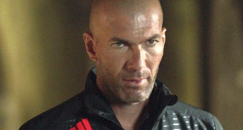 Nogometaši so se spopadli sredi amfiteatra