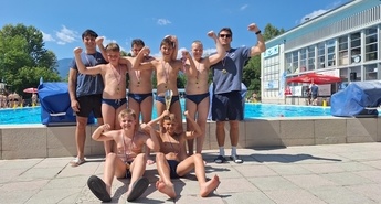 Vaterpolski pozdrav poletju