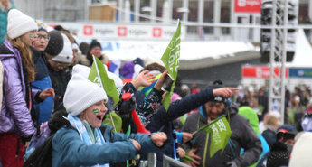 Navijaško prizorišče v Planici ogreli Otroci Triglava