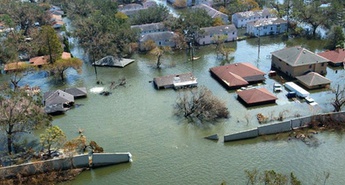 Rdeči križ Slovenije budno spremlja dogajanja na ogroženih področjih