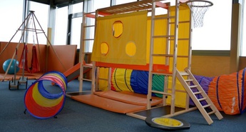 Koraki za korakce opremili gibalnico na OŠ Miklavž na Dravskem polju