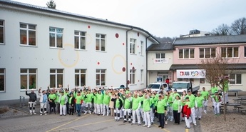 Slikopleskarji ponovno barvali za dober namen 