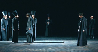 Ljubljanska Drama pred premiero Levstikovega Tugomerja  v priredbi Žanine Mirčevske in režiji Diega de Bree