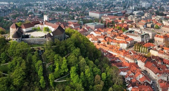 5. GRAJSKI DNEVI BODO LETOS V ZNAMENJU 110. OBLETNICE, ODKAR JE LJUBLJANSKI GRAD V MESTNI LASTI