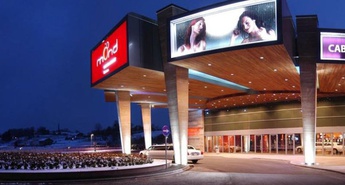 Na zabavi tridesetih v Hitu