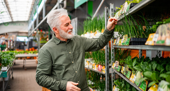 Kaj moramo postoriti aprila, da bo vrt lep čez celo leto?
