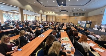 Izzivi in priložnosti v ospredju