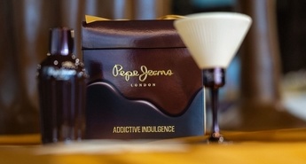 PEPE JEANS V ČOKOLADNEM AMBIENTU