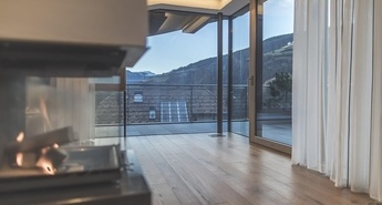 Les alu okna: popolno razmerje med toplino lesa in trajnostjo aluminija