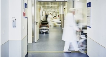 Zdravstvena oskrba prebivalcev kljub izrednim razmeram zagotovljena