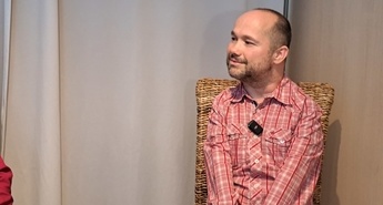 Sledi korakov - Damijan Planar