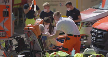 Na Ministrstvu za zdravje skrbno spremljamo razmere na terenu