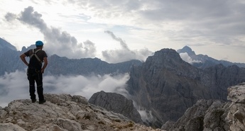 Z varnim korakom na Naj planinsko pot 2022 